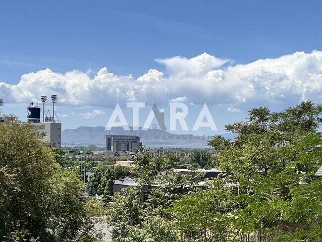Building Photo - 270 2020 N