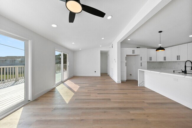 Building Photo - 13014 John Reynolds Rd