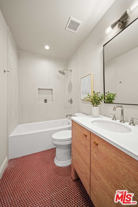 Building Photo - 5622 Babbitt Ave