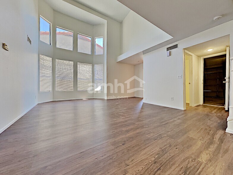 Building Photo - 4508 E Monte Way