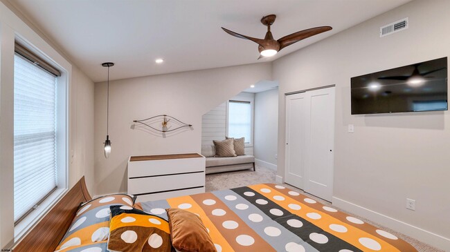 Building Photo - 6223 Winchester Ave