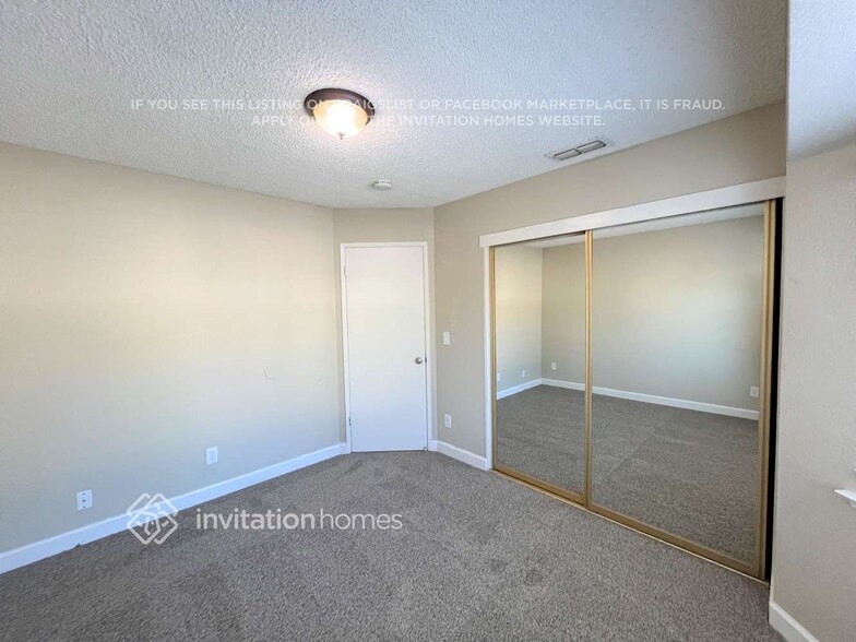 Building Photo - 2272 Sandcastle Way