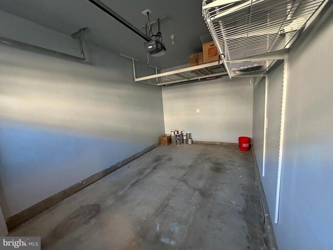 Building Photo - 3697 Ambrose Hills Rd