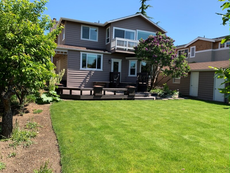 Building Photo - 317 11th Ave W