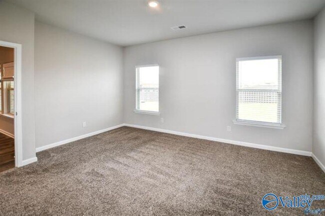 Building Photo - 120 Delilah Ln