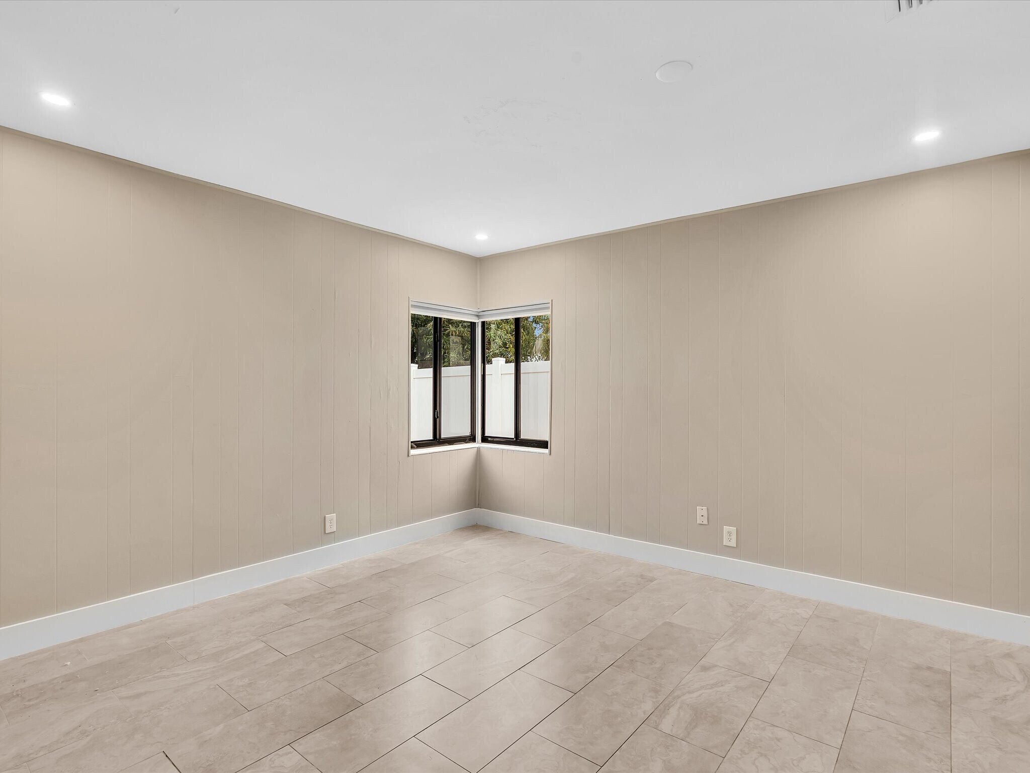 Bedroom 2 - 5408 NE 3rd Ter