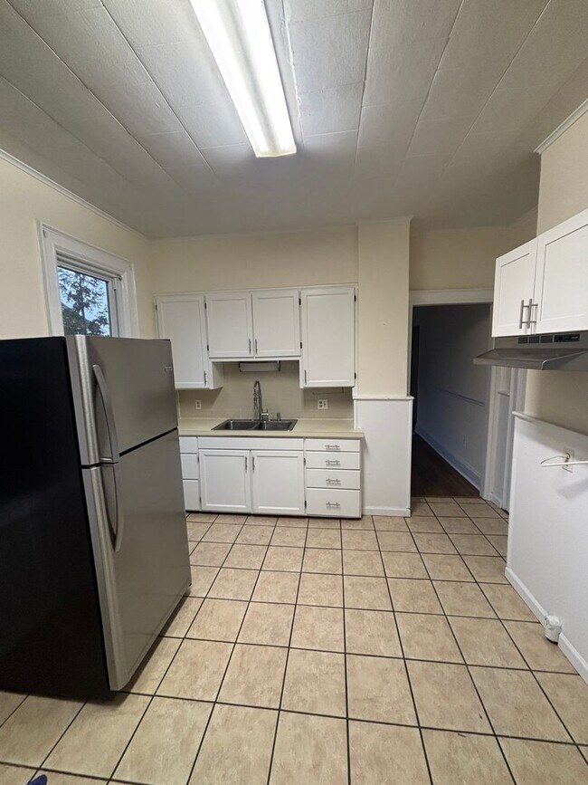 Building Photo - 1314-1316 Schlager St