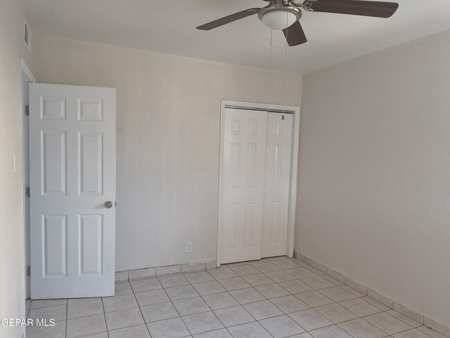 Building Photo - 4908 Blue Ridge Cir