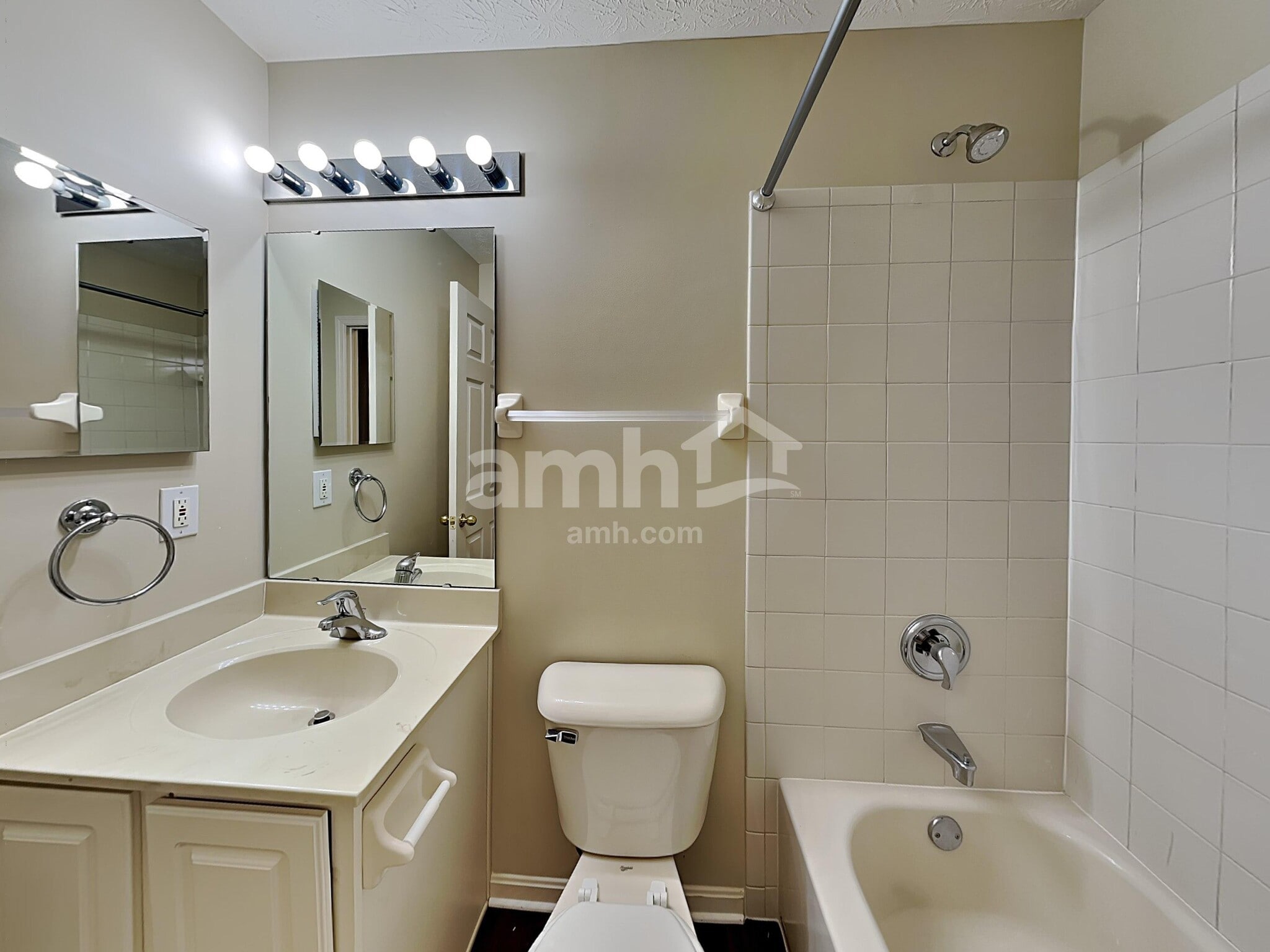 Building Photo - 4263 N Gensen Loop