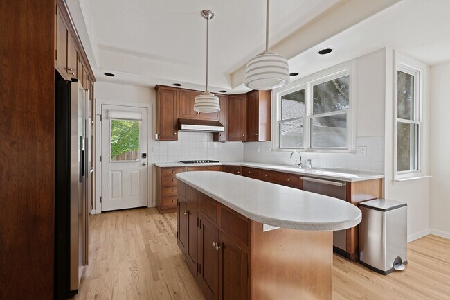 Building Photo - 8161 Ragle Pl