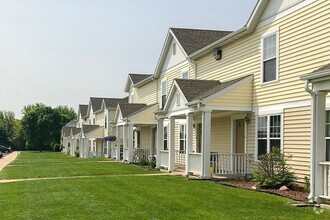 Building Photo - Pickerel Park Townhomes