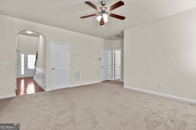 Building Photo - 3379 Gardenside Walk SW