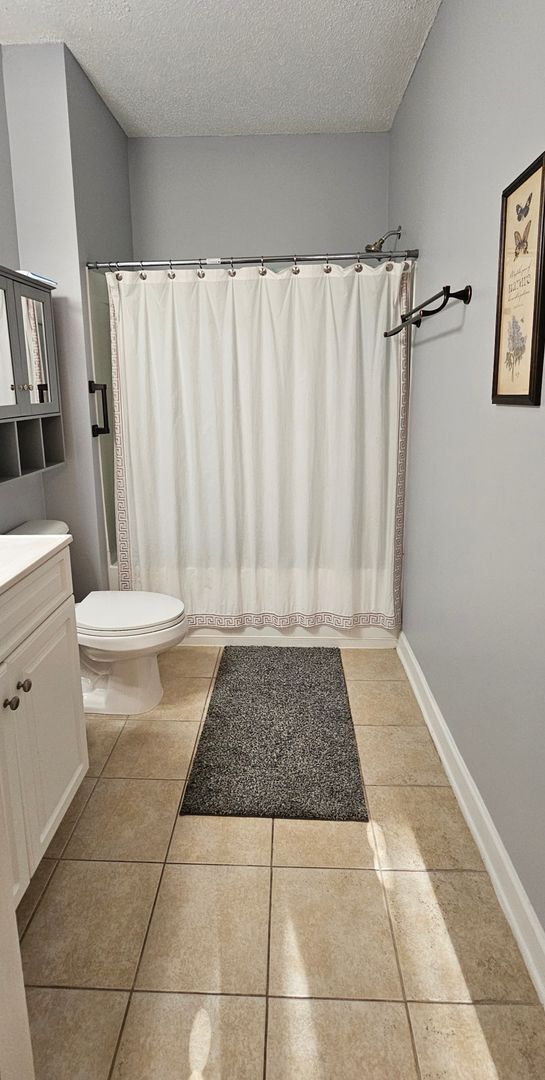 Building Photo - Stunning First-Floor, Fully Furnished Condo with Pond Views