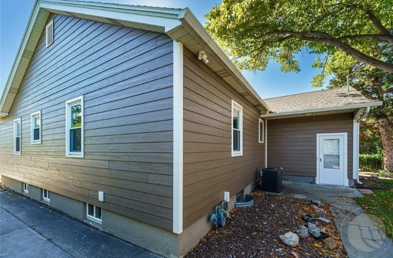 Building Photo - 1718 Virginia Ln