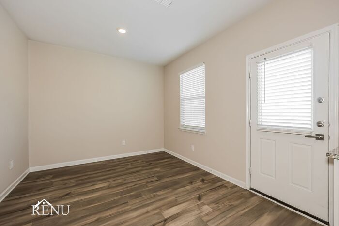 Building Photo - 104 Holster Holw Rd