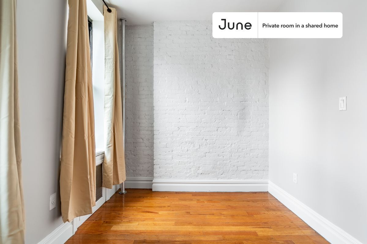 Building Photo - Room in Shared 2 bed/1 bath home