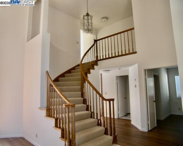 Building Photo - 715 Sunrise Dr