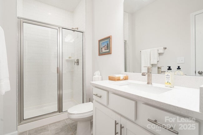 Building Photo - 408 Catawba Ave