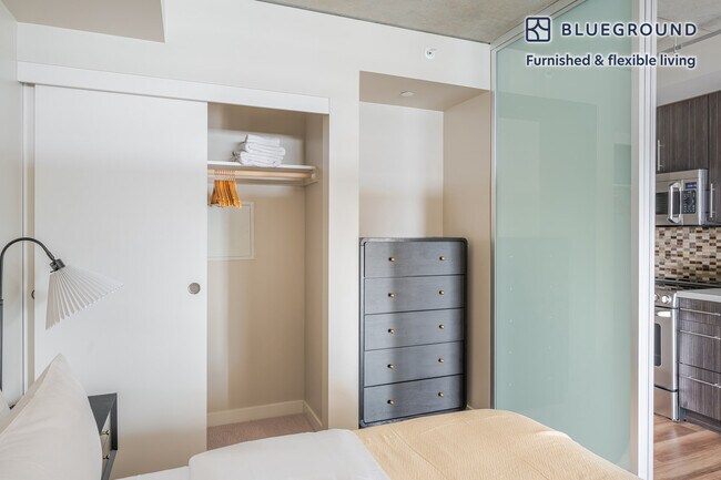 Building Photo - 101 Taylor Ave N