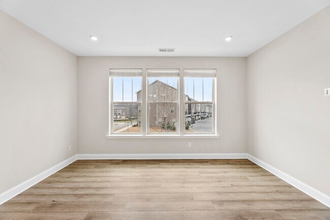 Building Photo - 210 Judson Ave