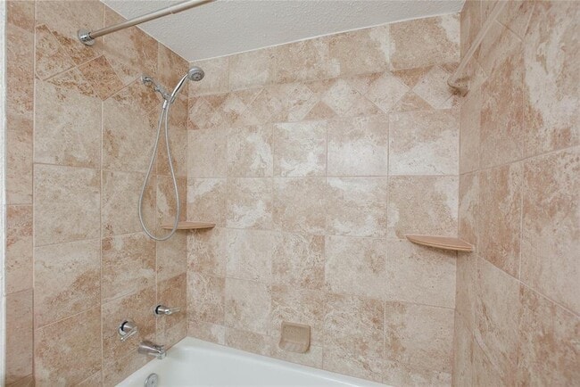 Building Photo - 195 World of Tennis Sq