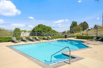 Building Photo - Bonita Cedars