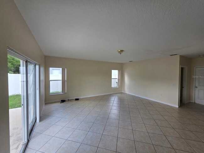 Building Photo - 442 Mulberry Ct