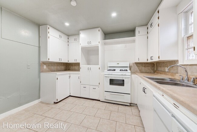 Building Photo - 3 br, 2 bath House - 1915 NW 28th Street