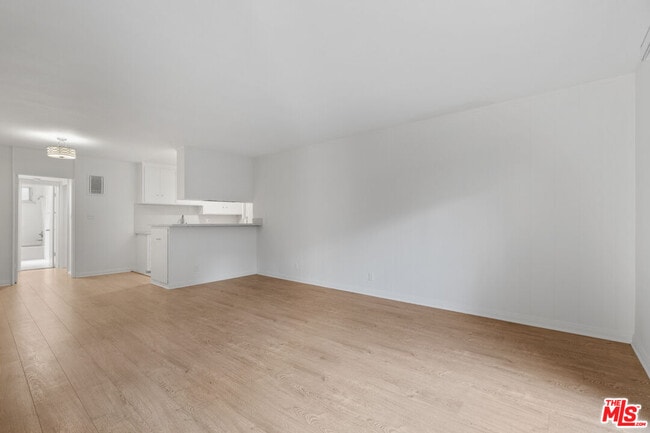 Building Photo - 7712 Pso Del Rey