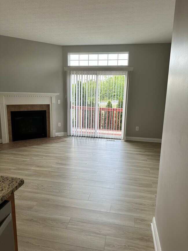 Family Room - 4118 Cambron Dr