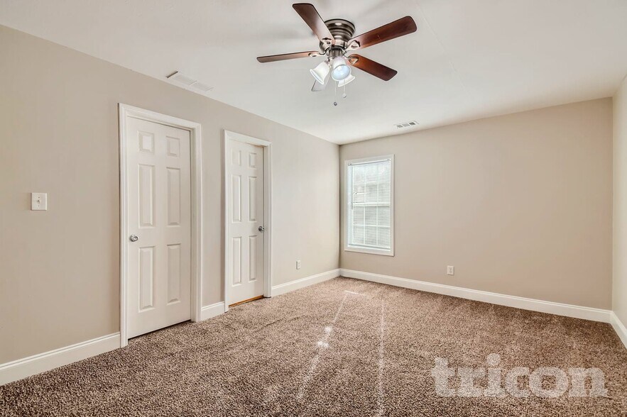 Building Photo - 65 Bermuda Cir