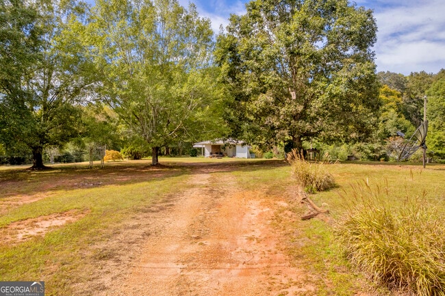 Building Photo - 2731 Ila Rd