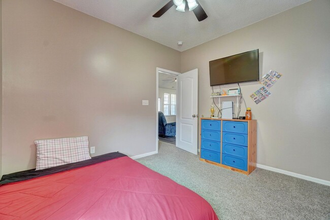 Building Photo - 3040 Kempton Park Rd