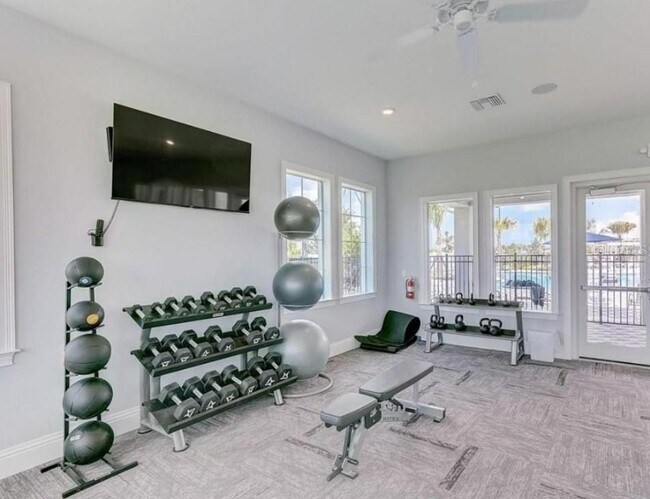 Building Photo - 10828 Charlotte Dr.