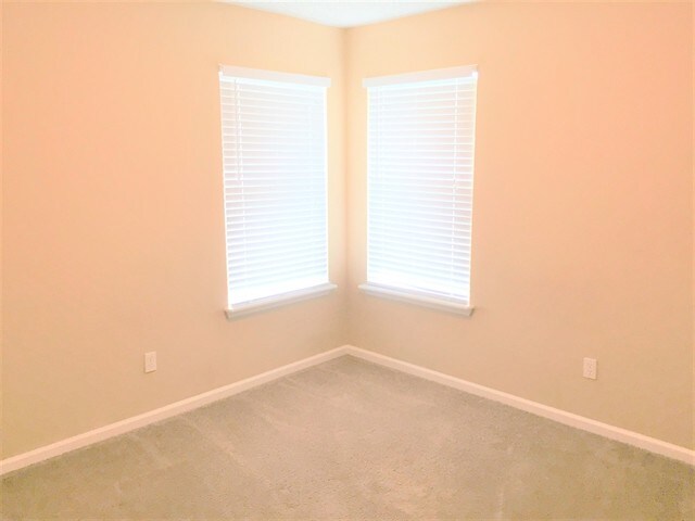 Building Photo - 3668 Arava Dr