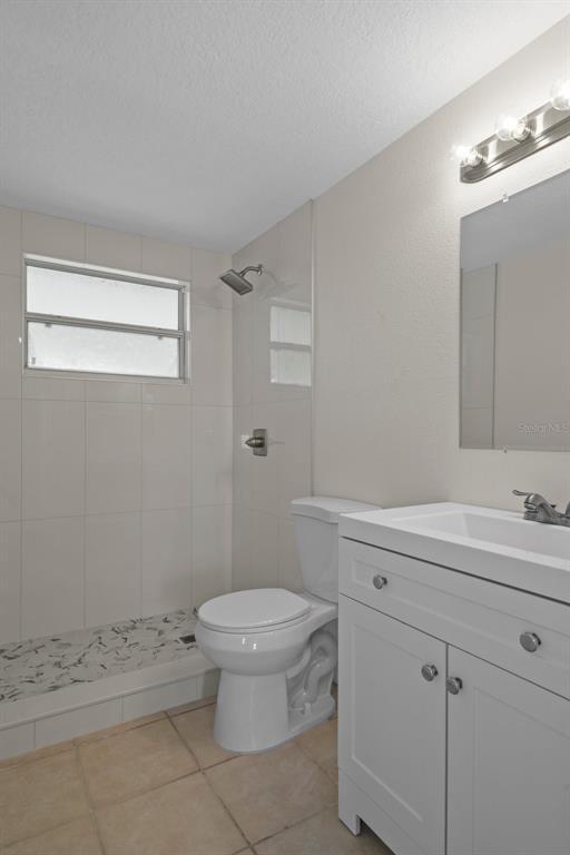 Building Photo - 9740 Lamantin Dr