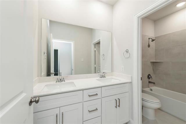 Building Photo - 1820 Acosta Dr