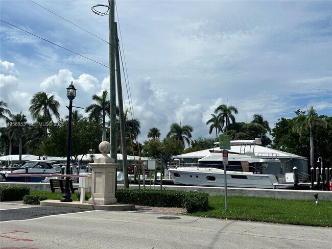 Building Photo - 1501 S Ocean Blvd