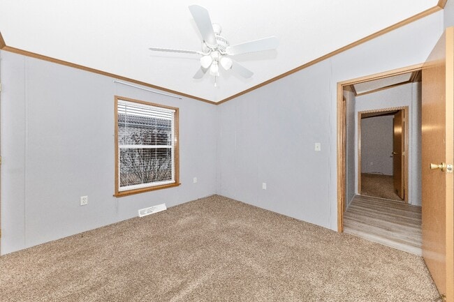 Building Photo - 16114 McGregor Dr