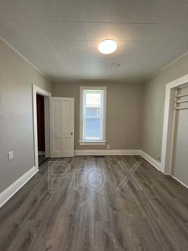 Building Photo - 810 N Elm St