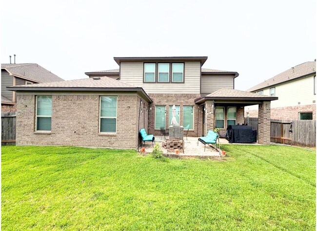 Building Photo - 244 Upland Dr