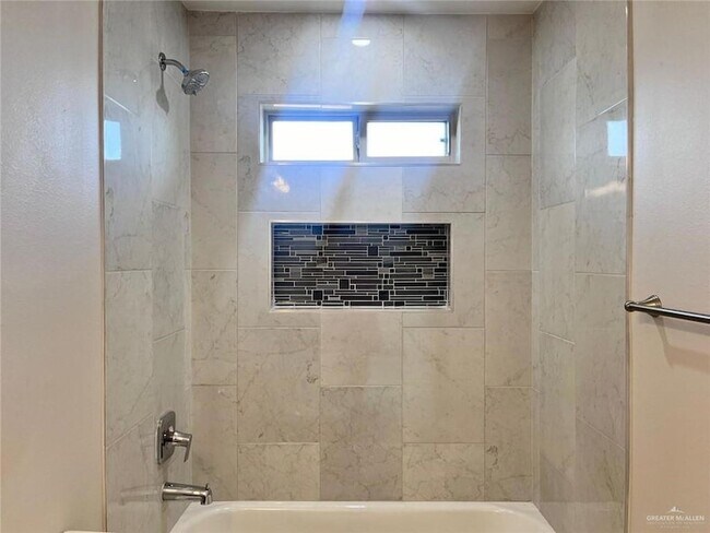 Building Photo - 702 Palmer Rd