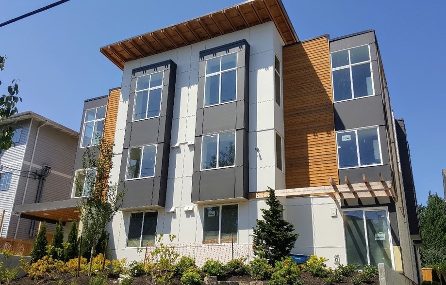 Primary Photo - Cubix 95