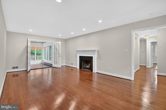 Building Photo - 5510 Christy Dr