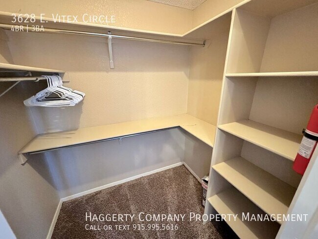 Building Photo - 3628 E Vitex Cir