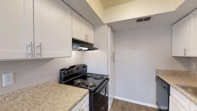 Kitchen - Safire at Matthews