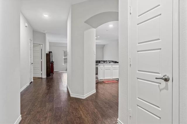 Building Photo - 208 Sunny Corner Rd