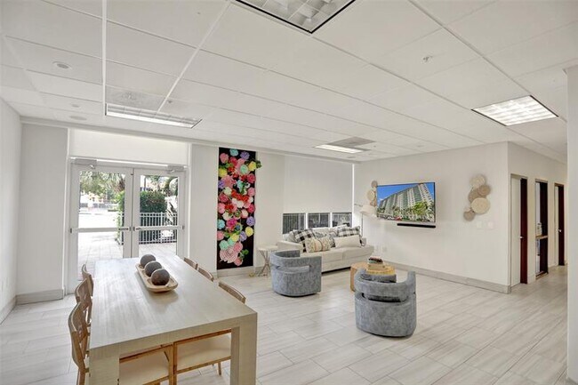 Building Photo - 19390 Collins Ave