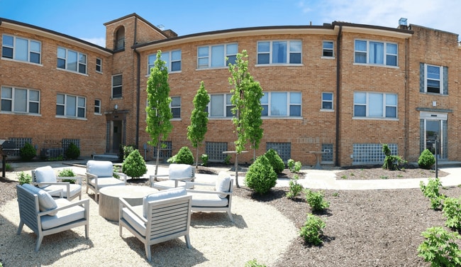 The Majestic on The Square - Cincinnati Premier Living*