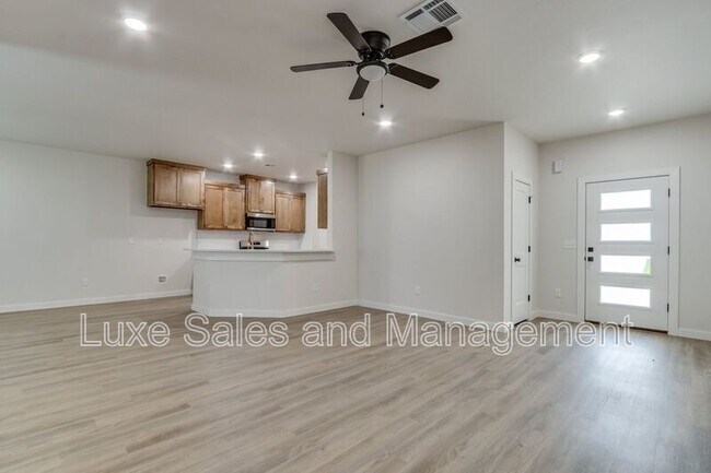 Building Photo - 8301 NW 163rd Ter